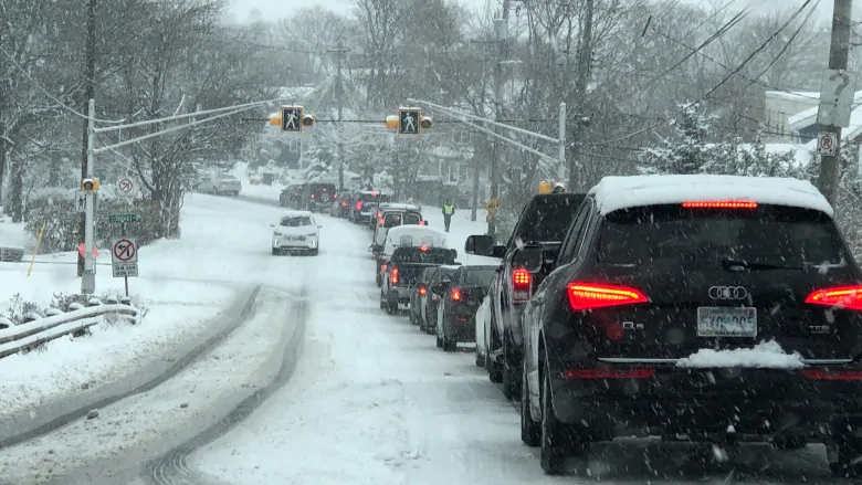 halifax-winter-storm-snow-traffic (2)